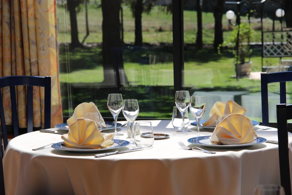Hotel Restaurant Logis La Meridienne Anglards de Saint Flour Exteriér fotografie