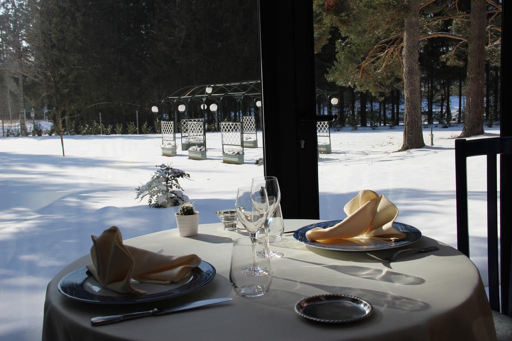 Hotel Restaurant Logis La Meridienne Anglards de Saint Flour Exteriér fotografie
